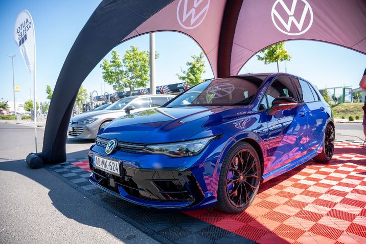 Zajos sikert aratott a Volkswagen GTI Roadshow az Autó Szélesnél