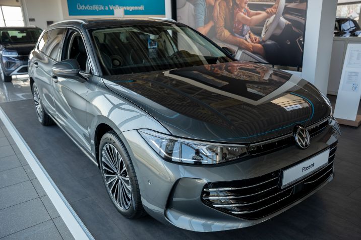 16.990.000 Ft-ért vihető – készleten ez a Passat