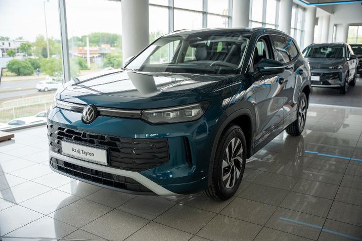 Nadragulyakék metál Volkswagen Tayron akár 15.190.000 Ft-ért – raktárról, azonnal elvihető!Nadragulyakék metál Volkswagen Tayron akár 15.190.000 Ft-ért – raktárról, azonnal elvihető!