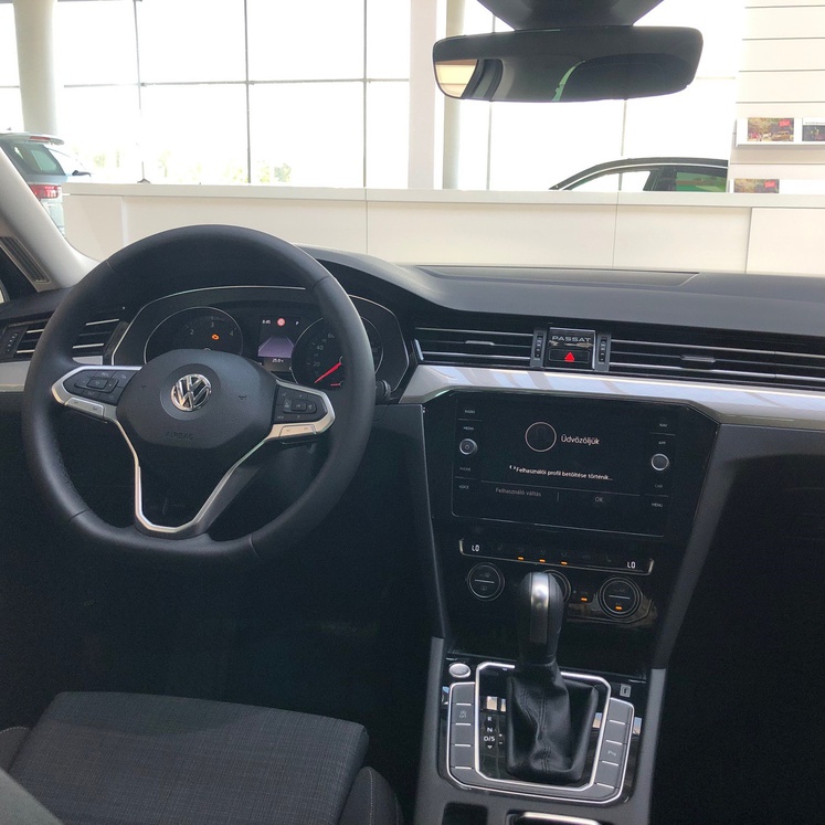 új Volkswagen Passat az Autó Szélesnél